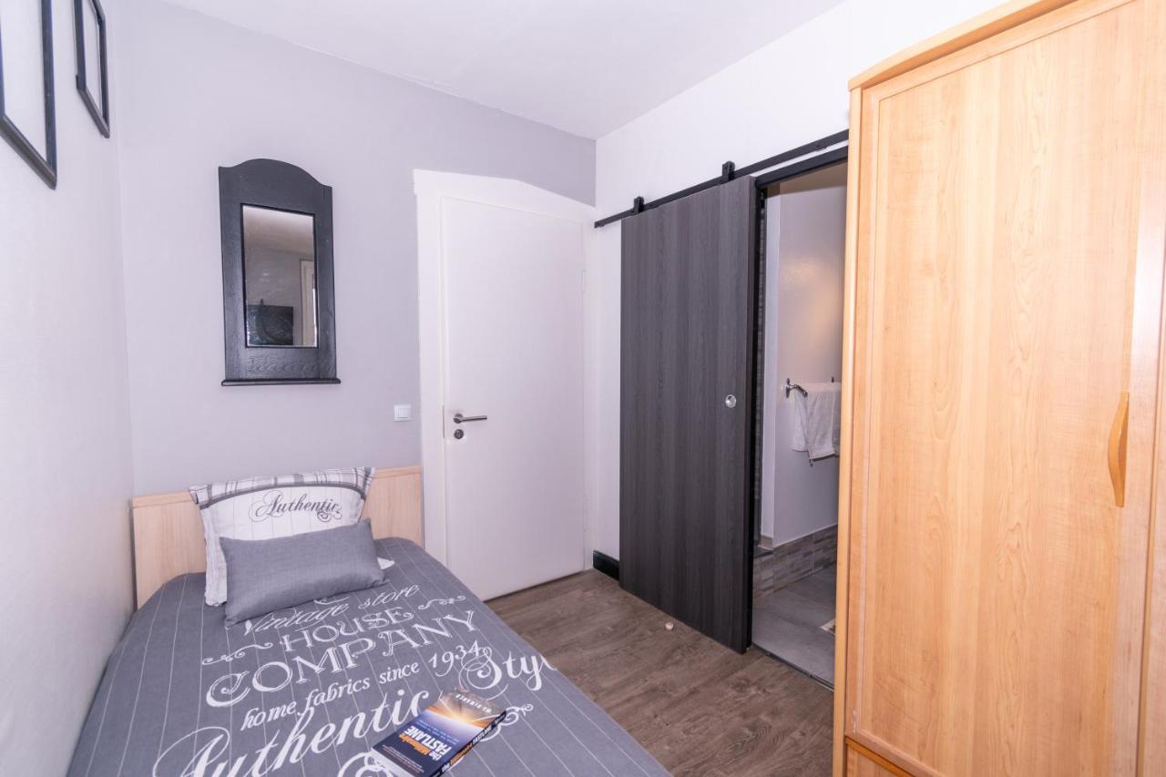 Private & Comfortable Apartments Puttelange-aux-Lacs Exterior foto