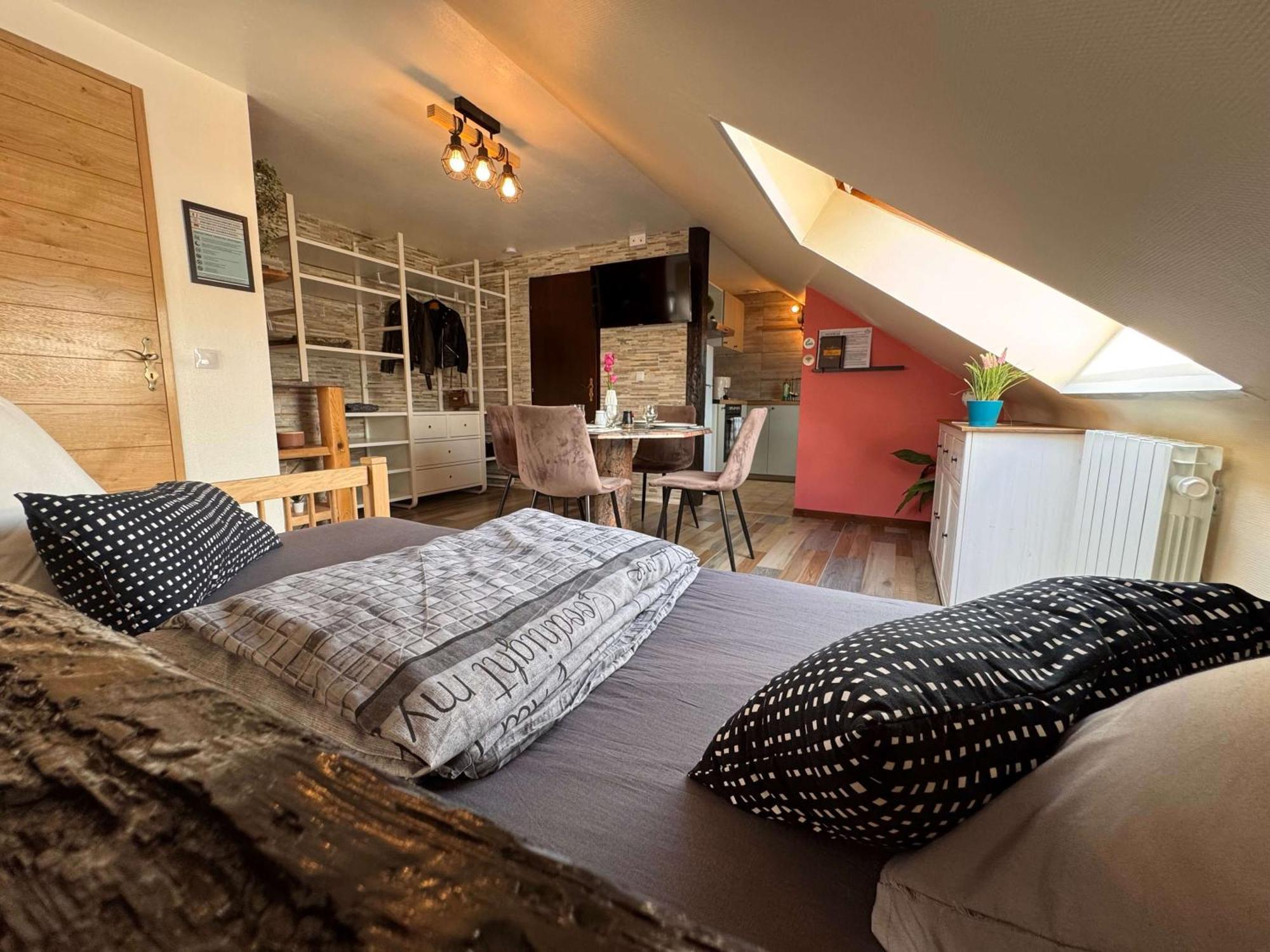 Private & Comfortable Apartments Puttelange-aux-Lacs Exterior foto